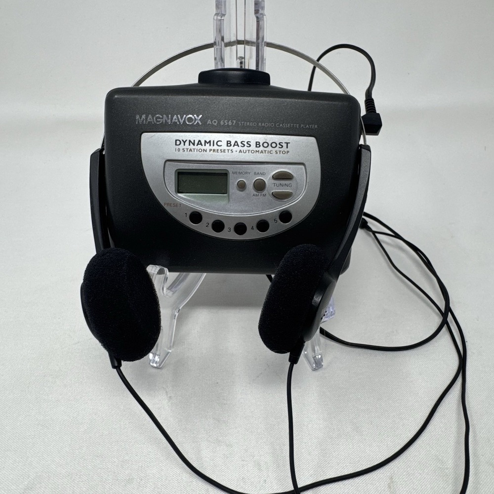 Magnavox AQ6567 Stereo Radio Cassette Player AM/FM Walkman Tested